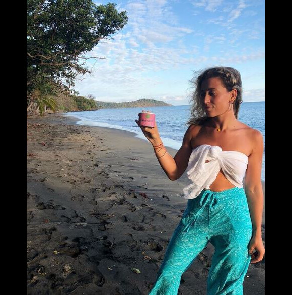 Candice de "Koh-Lanta" sur une plage de Mayotte - Instagram