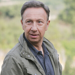 Exclusif  Stéphane Bern tient son premier rôle devant la caméra d'O. Guignard dans le téléfilm de France 3 "La Mort vue du ciel" à Châteauneuf-sur-Charente, le 17 août 2020.