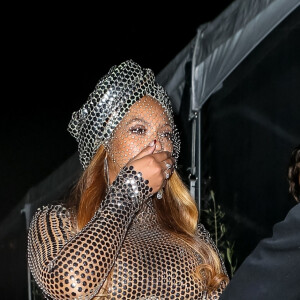 Beyoncé et Jay-Z quittent le restaurant Giorgio Baldi à Santa Monica, après les Grammy Awards. Le 15 mars 2021.