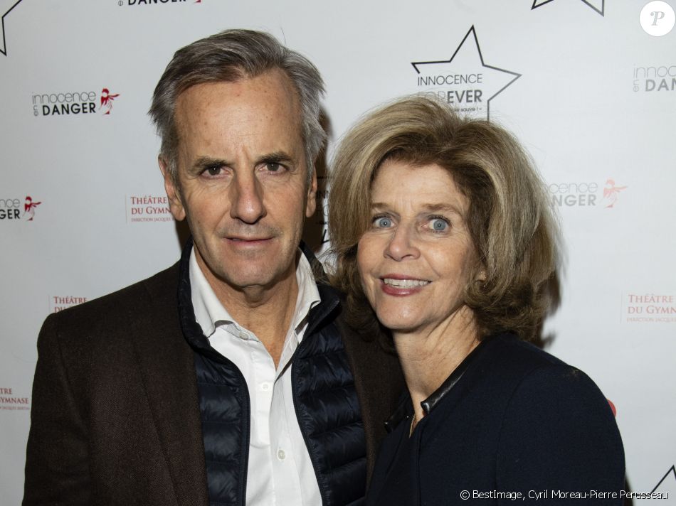 Bernard de La Villardière et sa femme Anne - Photocall de la soirée Innocence Forever au théâtre du gymnase à Paris. © Cyril Moreau-Pierre Perusseau/Bestimage
