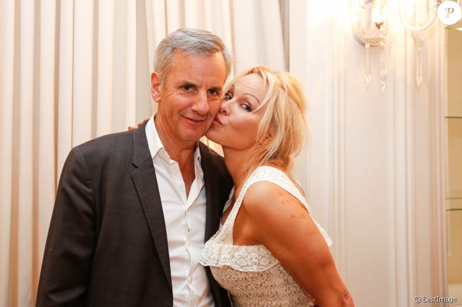 Exclusif - Bernard de La Villardière, Pamela Anderson - Dîner au profit de la Pamela Anderson Foundation à Paris le 4 mai 2017. © Philippe Doignon/Bestimage