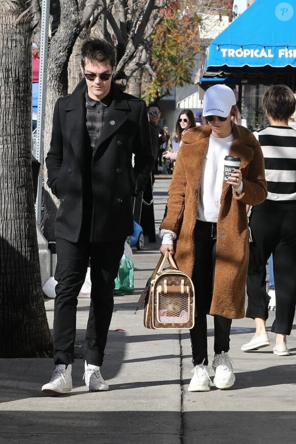 Ashley Tisdale et son mari Christopher French font du shopping à Studio City, le 6 janvier 2019.