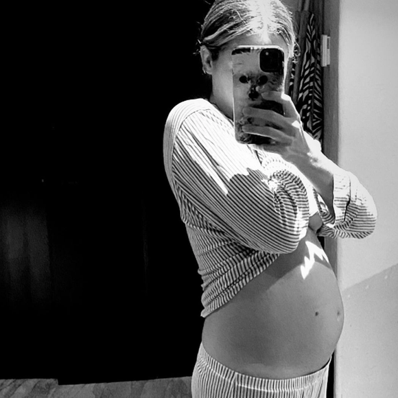 Ashley Tisdale, enceinte. Octobre 2020.