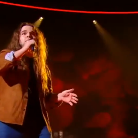 Le candidat Jim Bauer remporte sa battle contre Luciano dans "The Voice" - Équipe de Marc Lavoine, TF1