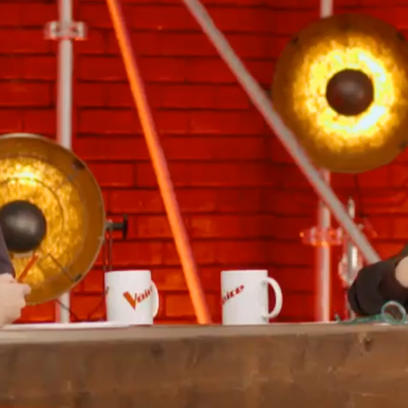 Vianney aidé par Véronique Sanson lors des séances de coaching - "The Voice 2021", TF1