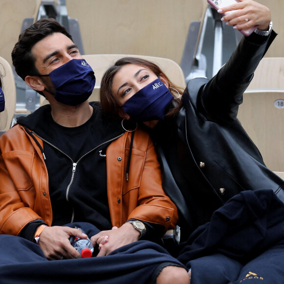 Rachel Legrain-Trapani et son compagnon Valentin Léonard dans les tribunes du tournoi de tennis des Interrnationaux de Roland Garros à Paris. Le 3 octobre 2020 © Dominique Jacovides / Bestimage
