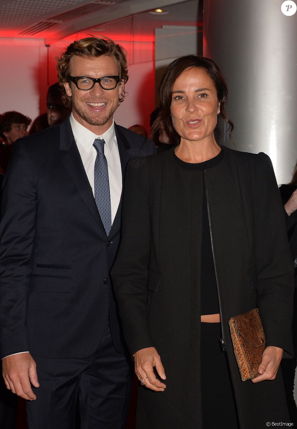 Simon Baker et son ex-épouse Rebecca Rigg à Paris le 6 février 2015.