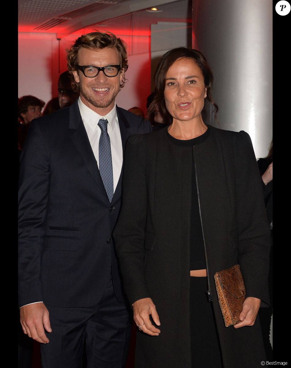 Simon Baker et son ex-épouse Rebecca Rigg à Paris le 6 février 2015.