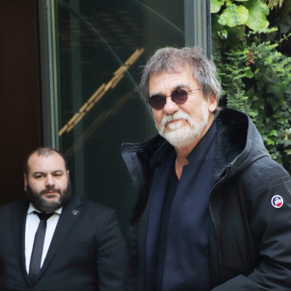 Olivier Marchal - Arrivées au Studio Gabriel à Paris pour l'enregistrement de l'émission "Vivement Dimanche". Le 30 avril 2019.
