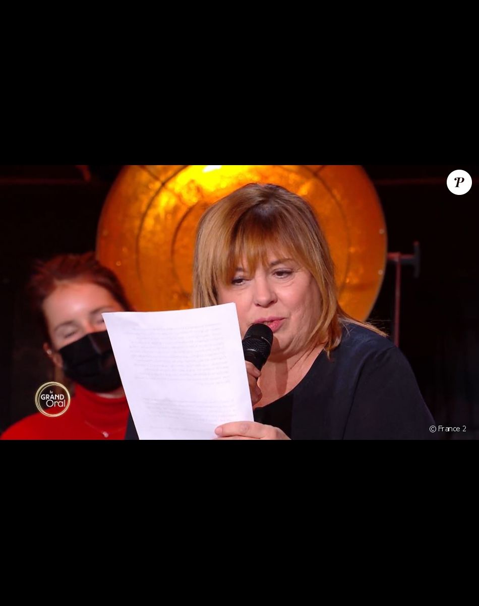 Michèle Bernier adresse une lettre à son papa dans "Le Grand Oral" sur France 2, le 30 mars 2021