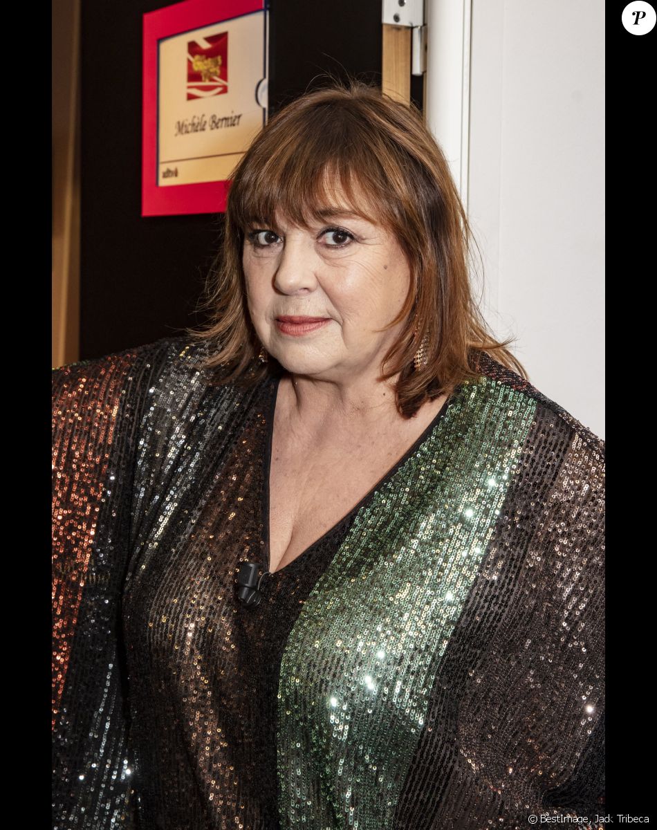 Exclusif - Michèle Bernier - Backstage de l'enregistrement de l'émission "Les Grosses Têtes", présentée par Laurent Ruquier et diffuséele 19 décembre sur France 2. Le 8 décembre 2020 © Jack Tribeca / Bestimage