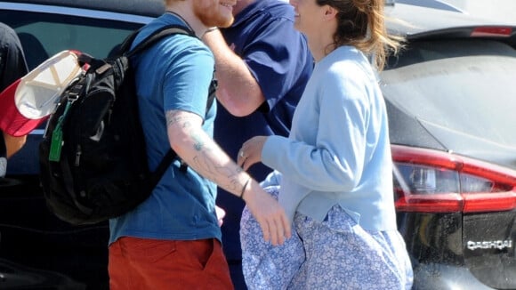 Ed Sheeran, jeune papa : sortie remarquée avec femme et enfant en Australie