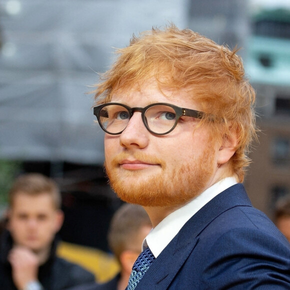 Ed Sheeran lors du photocall de la première du film "Yesterday" au cinéma Odeon Leicester Square à Londres, Royaume Uni, le 18 juin 2019.