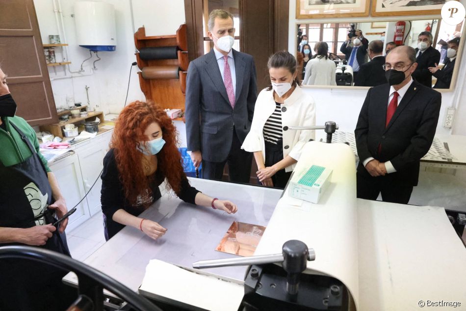 Le roi Felipe VI et la reine Letizia d'Espagne en visite à Fuendetodos, à l'occasion du 275ème anniversaire de la naissance du peintre espagnol Francisco de Goya. Le 29 mars 2021