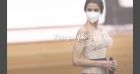 Letizia d'Espagne lookée et musclée : bustier à plumes et Manolo Blahnik au bras de Felipe