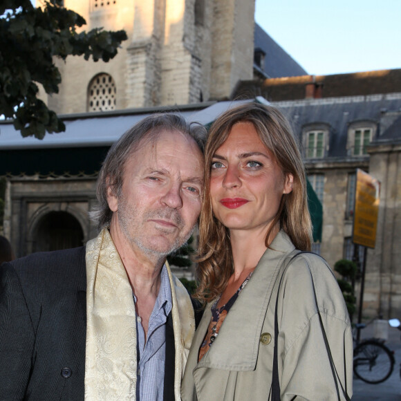 Thierry Séchan et sa fille Lou Séchan - Soirée de "L'été littéraire des deux Magots" au café restaurants Les Deux Magots à Paris le 25 juin 2018. © Denis Guignebourg/Bestimage