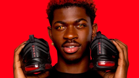 Lil Nas X commercialise des baskets avec du sang humain, Nike porte plainte