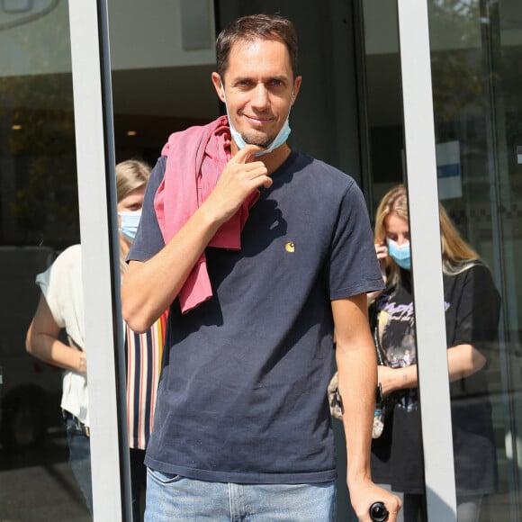 Exclusif - Grand Corps Malade quitte les studios de RTL à Paris. Le 12 septembre 2020.