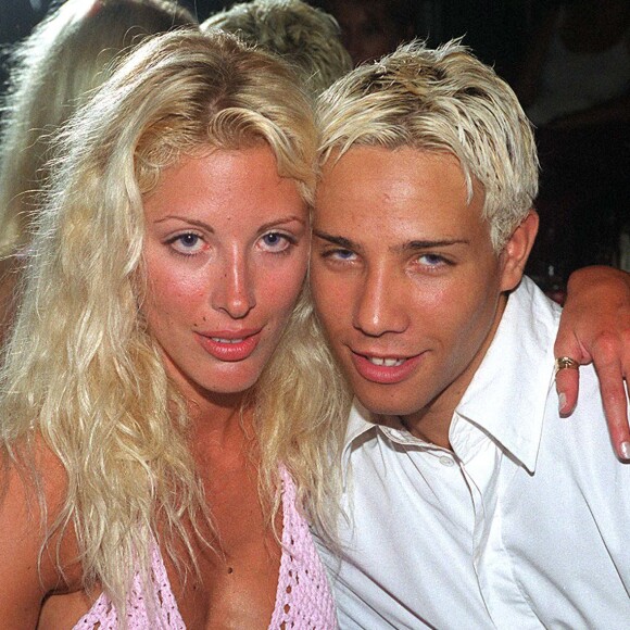 Loana avec Steevy au club l'Etoile à Paris