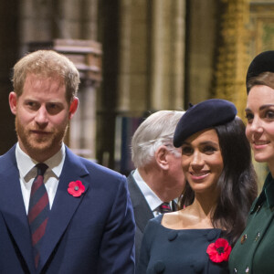 Le prince William, duc de Cambridge, le prince Harry, duc de Sussex et Meghan Markle (enceinte), duchesse de Sussex, Kate Catherine Middleton, duchesse de Cambridge - La famille royale d'Angleterre lors du service commémoratif en l'abbaye de Westminster pour le centenaire de la fin de la Première Guerre Mondiale à Londres. Le 11 novembre 2018