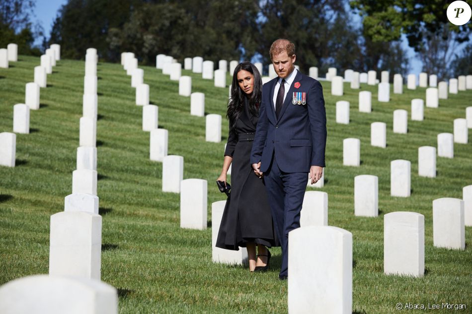 Le prince Harry et Meghan Markle au cimetière national de Los Angeles, huit après leur départ de la monarchie. Photo by Lee Morgan/PA Photos