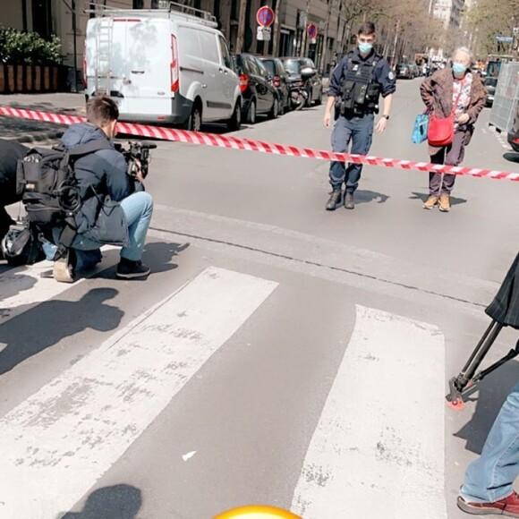 Capucine Anav sur le lieu de la fusillade, le 12 avril 2021