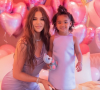 Khloé Kardashian et sa fille True Thompson lors de sa fête d'anniversaire. La fillette a eu 3 ans.