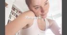 Phoebe Dynevor (Bridgerton) en couple avec Pete Davidson : un bijou les trahit