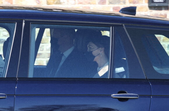 Le prince William, duc de Cambridge, et Catherine (Kate) Middleton, duchesse de Cambridge, arrivent aux funérailles du prince Philip, duc d'Edimbourg à la chapelle Saint-Georges du château de Windsor, Royaume Uni, le 17 février 2021. 