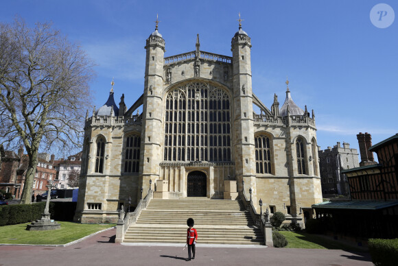 Atmosphère avant les funérailles du prince Philip, duc d'Edimbourg à la chapelle Saint-Georges du château de Windsor, le 17 avril 2021. 