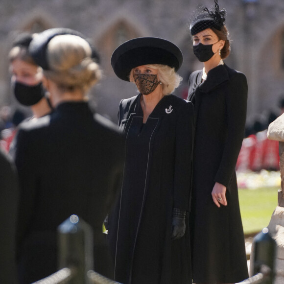 Camilla Parker Bowles, la duchesse de Cornouailles, Catherine Kate Middleton, la duchesse de Cambridge - Arrivées aux funérailles du prince Philip, duc d'Edimbourg à la chapelle Saint-Georges du château de Windsor, le 17 avril 2021. 