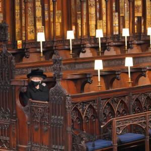 La reine Elizabeth II d'Angleterre assiste aux funérailles de son défunt mari, le prince Philip, duc d'Edimbourg à la chapelle Saint-Georges du château de Windsor. Le 17 avril 2021.