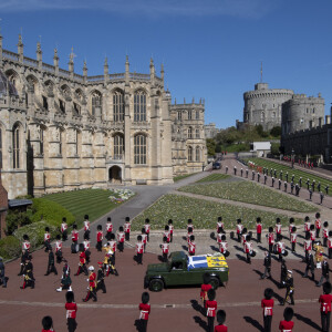 Le prince Charles, prince de Galles, la princesse Anne, le prince Andrew, duc d'York, le prince William, duc de Cambridge, David Armstrong-Jones, comte de Snowdon, Peter Phillips, la princesse Anne, le prince Edward, comte de Wessex, le prince Harry, duc de Sussex, Sir Timothy Laurence - Arrivées aux funérailles du prince Philip, duc d'Edimbourg à la chapelle Saint-Georges du château de Windsor, le 17 avril 2021.