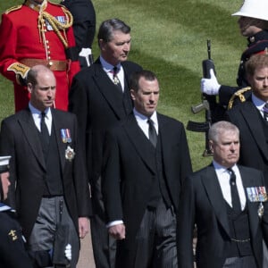 Le prince Charles, prince de Galles, la princesse Anne, le prince Andrew, duc d'York, le prince William, duc de Cambridge, David Armstrong-Jones, comte de Snowdon, Peter Phillips, la princesse Anne, le prince Edward, comte de Wessex, le prince Harry, duc de Sussex, Sir Timothy Laurence - Arrivées aux funérailles du prince Philip, duc d'Edimbourg à la chapelle Saint-Georges du château de Windsor, le 17 avril 2021.