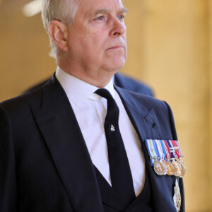 Le prince Andrew, duc d'York, - Arrivées aux funérailles du prince Philip, duc d'Edimbourg à la chapelle Saint-Georges du château de Windsor, le 17 avril 2021.