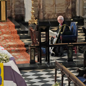 L'archevêque de Canterbury et primat de la Communion anglicane Justin Welby, La reine Elisabeth II d'Angleterre et Le prince Andrew, duc d'York, - Funérailles du prince Philip, duc d'Edimbourg à la chapelle Saint-Georges du château de Windsor, Royaume Uni, le 17 avril 2021.