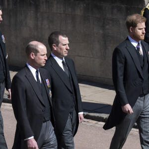 Le prince Harry, duc de Sussex, Peter Phillips, le prince William, duc de Cambridge - Arrivées aux funérailles du prince Philip, duc d'Edimbourg à la chapelle Saint-Georges du château de Windsor, le 17 avril 2021.