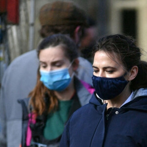 Tom Cruise et Hayley Atwell sur le tournage d'une scène du film "Mission Impossible 7" dans le comté du Yorkshire, en Angleterre. Le 21 avril 2021.