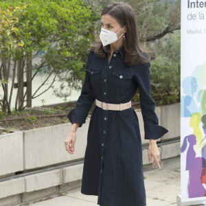 La reine Letizia d'Espagne assiste à la présentation du rapport "Groupe de travail sur le rôle des femmes dans l'internationalisation de l'économie espagnole", à Madrid , Espagne, le 16 avril 2021.