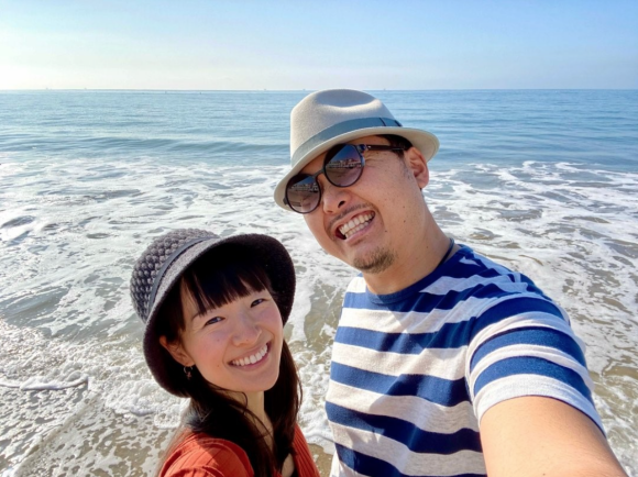 Marie Kondo et son mari Takumi Kawahara. Décembre 2020.