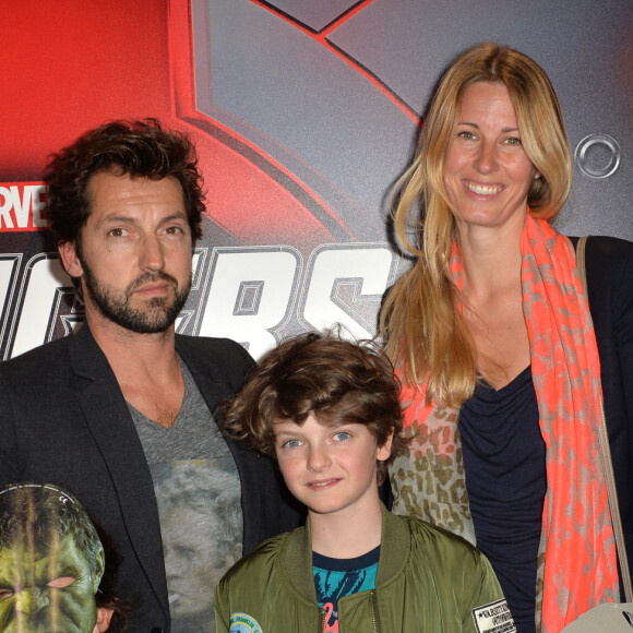 Frédéric Diefenthal avec son fils Gabriel (qu'il a eu avec Gwendoline Hamon dont il est séparé) et sa compagne - Vernissage de l'exposition"Marvel Avengers S.T.A.T.I.O.N." à La Défense le 3 mai 2016. © Veeren/Bestimage