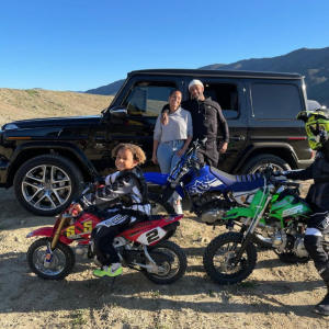 Alicia Keys, Swizz Beatz et leurs fils Egypt et Genesis Ali. Mars 2021.