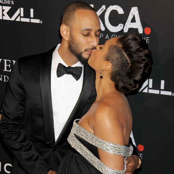 Swizz Beatz et sa femme, Alicia Keys, enceinte, lors du "The Black Ball" à New York, le 30 octobre 2014.