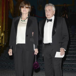 Michel Sardou et sa femme Anne-Marie Périer - La 26e nuit des Molières aux Folies Bergère à Paris, le 2 juin 2014. 