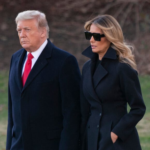 L'ex-président Donald Trump et son épouse Melania Trump quittent Washington pour se rendre à Mar-a-Lago à West Palm Beach. Le 23 décembre 2020.