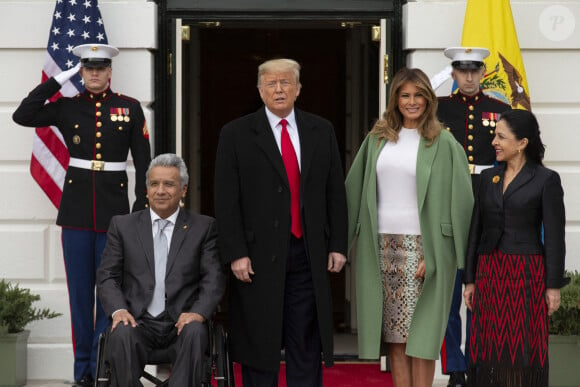 Melania Trump et son mari, l'ex-président Donald Trump, reçoivent le président de l'Equateur Lenín Moreno et son épouse Rocio Gonzales De Moreno à la Maison Blanche, le 12 février 2020.