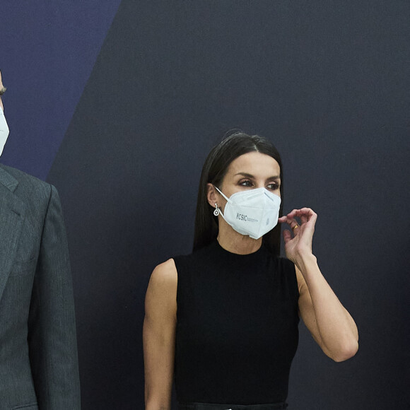 Le roi Felipe VI d'Espagne, la reine Letizia lors de la présentation des nouvelles activités du consortium IFEMA à Madrid le 13 avril 2021. © Jack Abuin/ZUMA Wire / Bestimage