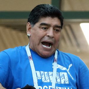 Diego Maradona en tribune lors d'un match Argentine / Croatie de la coupe du monde à Nijni Novgorod © Inside / Panoramic / Bestimage
