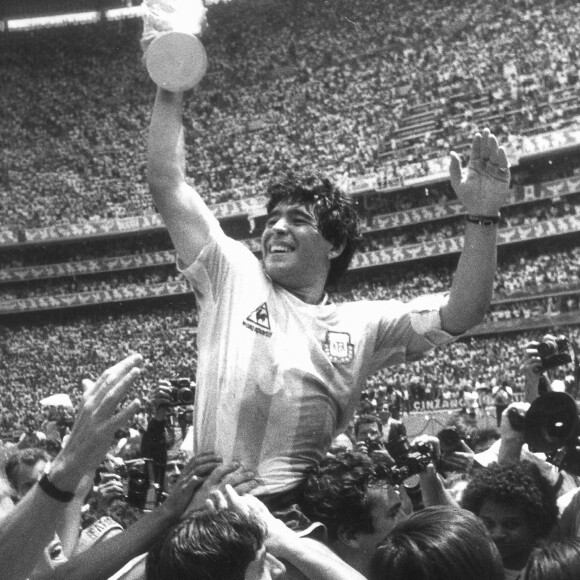 Diego Armando Maradona - Coupe du monde - Trophee - hauteur triomphe joie . © FEP / Panoramic / Bestimage