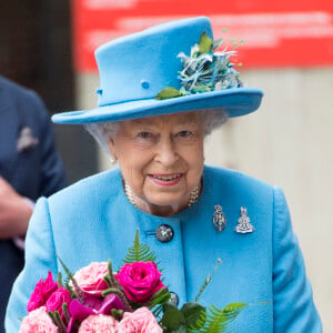 La reine Elisabeth II d'Angleterre en visite au régiment de cavalerie montée à Hyde Barracks à Londres. Le 24 octobre 2017